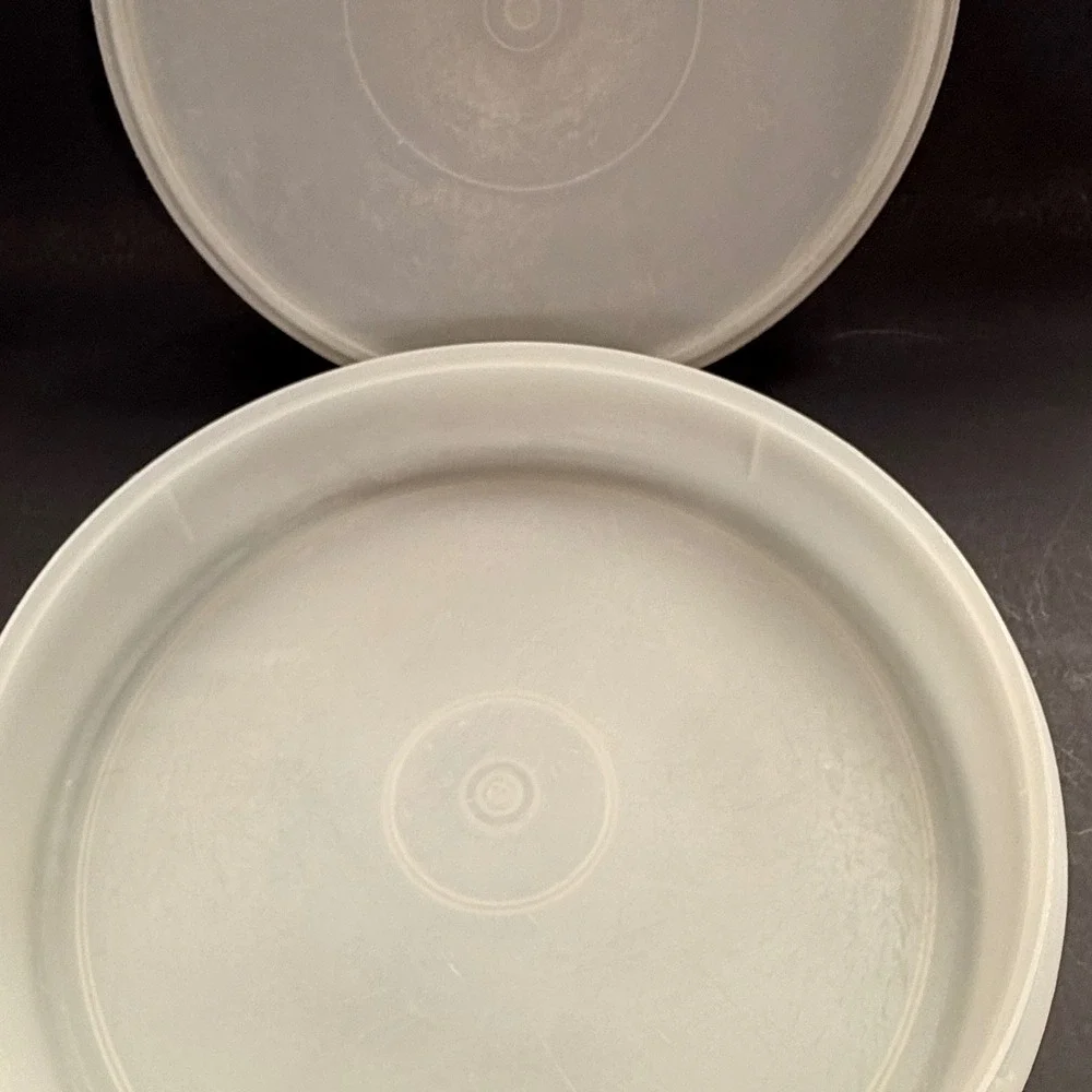 Vintage Tupperware Round Cupcake Cookie Pie Carrier Sheer White *